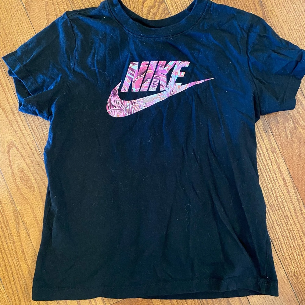 Nike Girls Athletic Tee M
